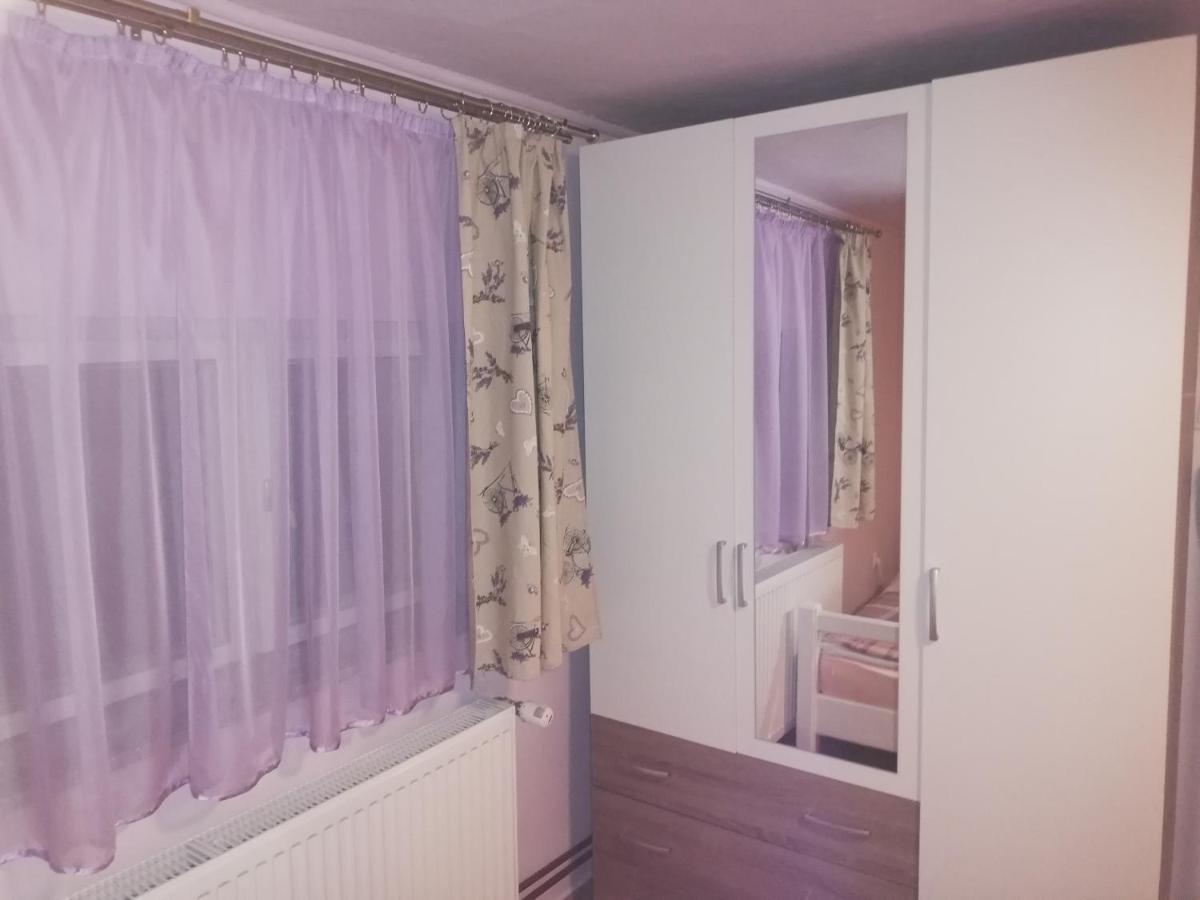 Studio Apartman Small Lili Popovaca Ngoại thất bức ảnh