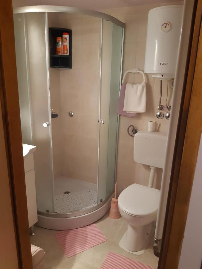 Studio Apartman Small Lili Popovaca Ngoại thất bức ảnh